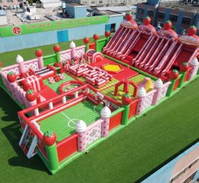 GF3-687 Гигантский надувной парк в стиле «Клубничный пирог»